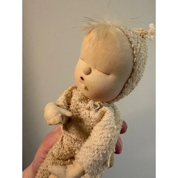1959 Terry Cloth Doll Sleeping Baby Toy Vintage Collectible Japanese 7" - Picture 4 of 8